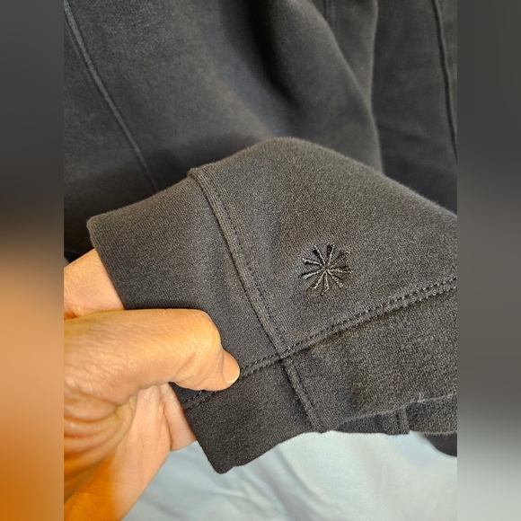 G90. Athleta Retroplush Straight Leg Pant in Black - Size M - Picture 3 of 7